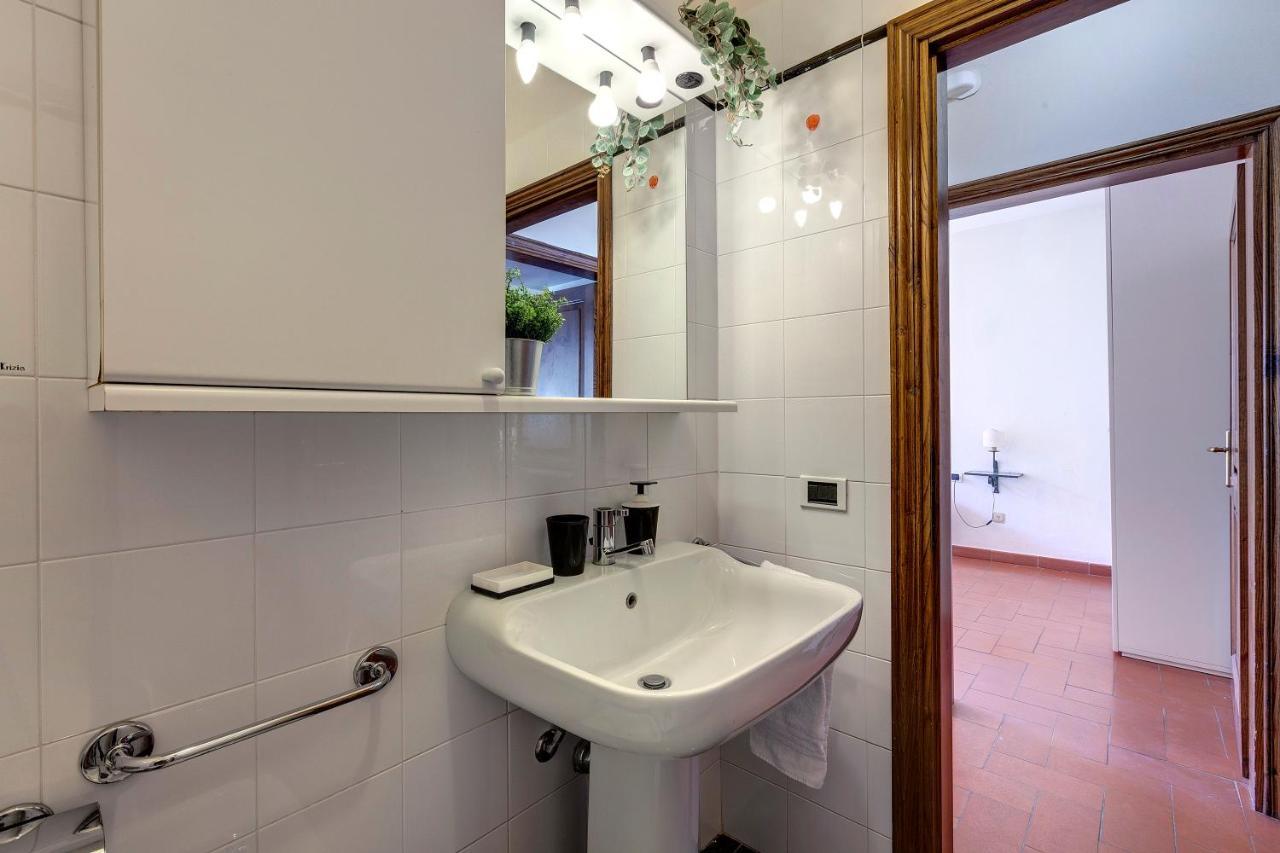 Guendalina Apartment By Mamo Florence Luaran gambar